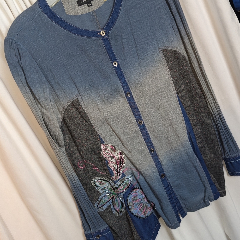 Como No? Button Down Embroidered Shirt
